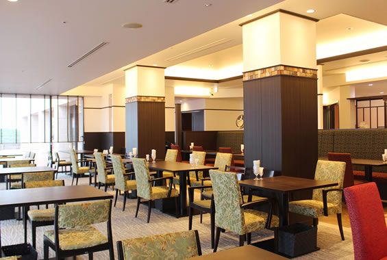 レストラン湖畔